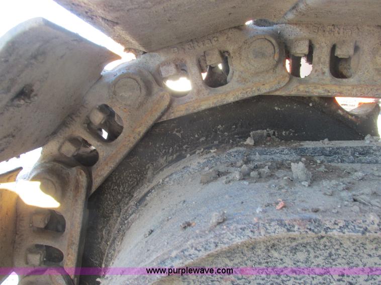 image for item A8770 1990 Case 888 excavator