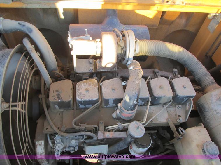 image for item A8770 1990 Case 888 excavator