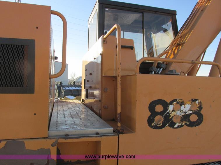 image for item A8770 1990 Case 888 excavator