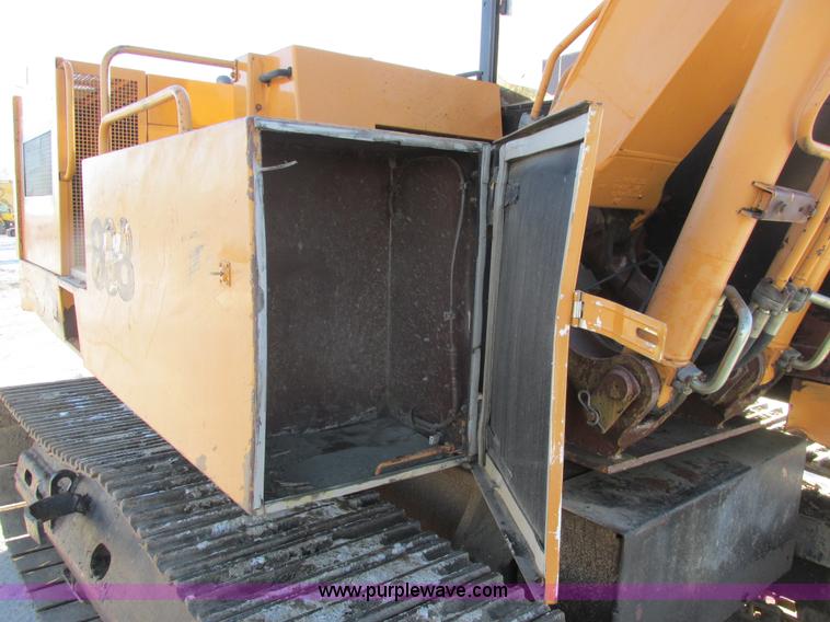 image for item A8770 1990 Case 888 excavator