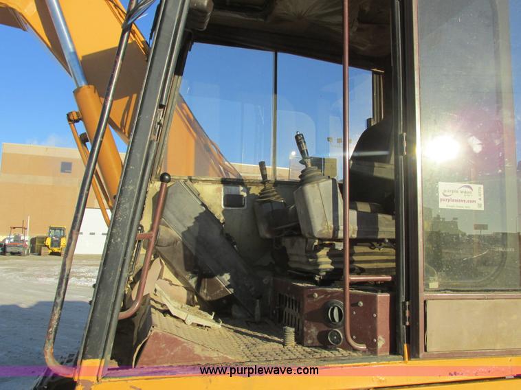 image for item A8770 1990 Case 888 excavator