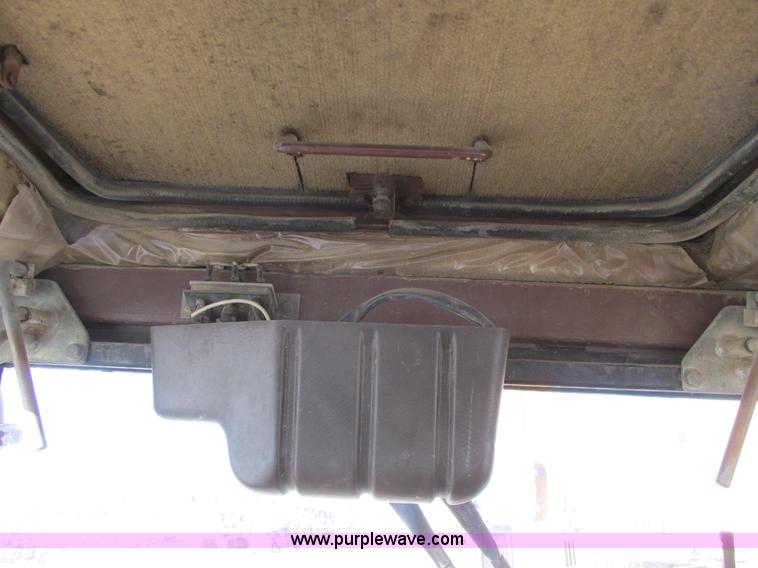 image for item A8770 1990 Case 888 excavator