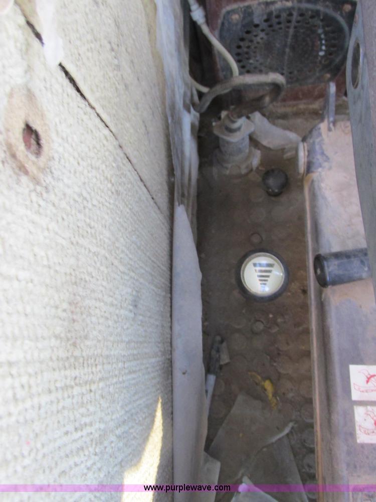 image for item A8770 1990 Case 888 excavator