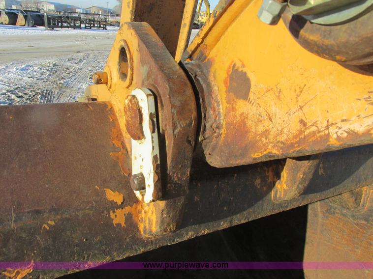 image for item A8770 1990 Case 888 excavator