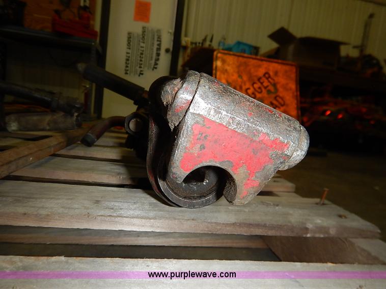 image for item AY9016 (2) air jack hammers and bits