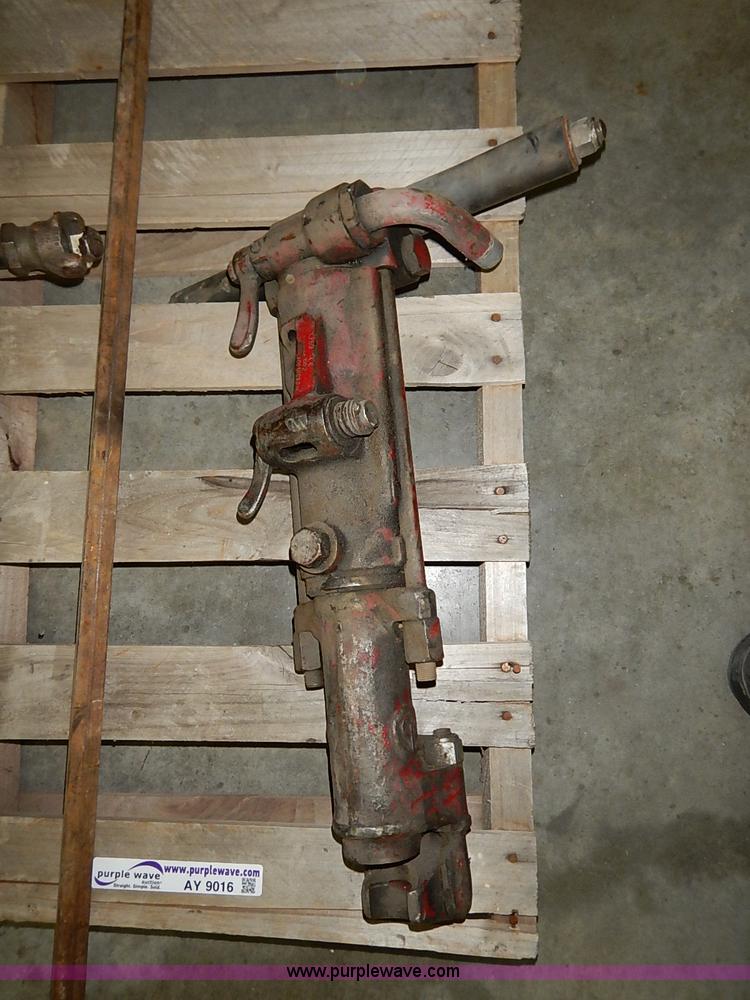 image for item AY9016 (2) air jack hammers and bits