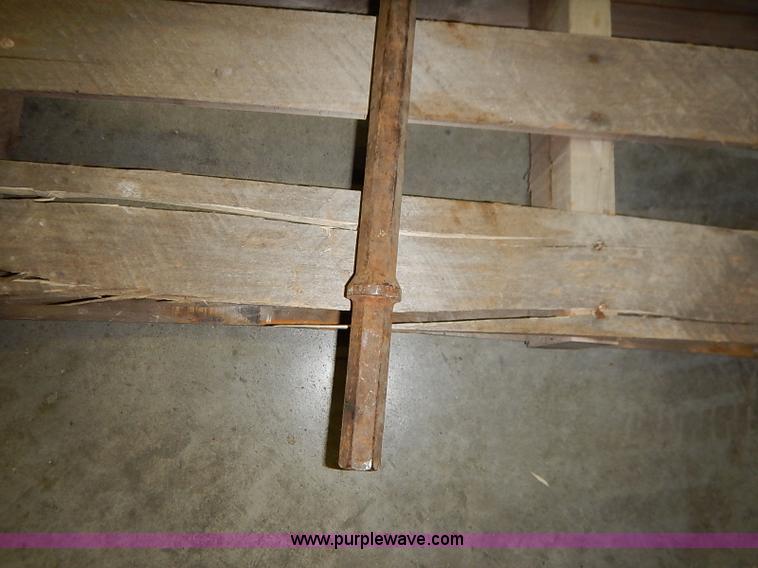 image for item AY9016 (2) air jack hammers and bits