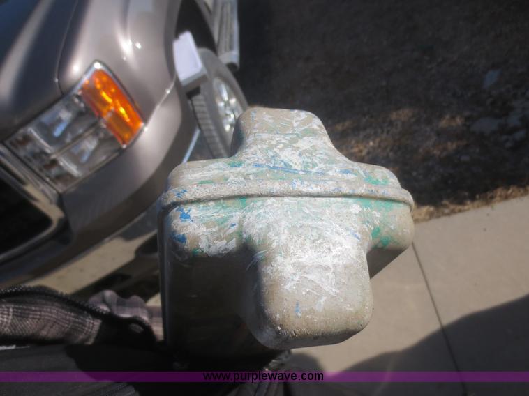 image for item AZ9136 Subshe 750 Tracker