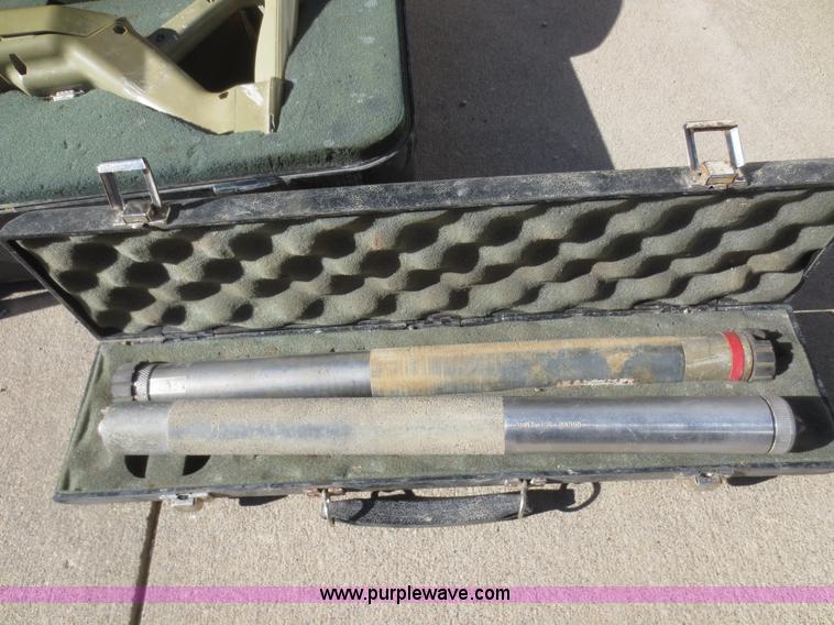 image for item AZ9136 Subshe 750 Tracker