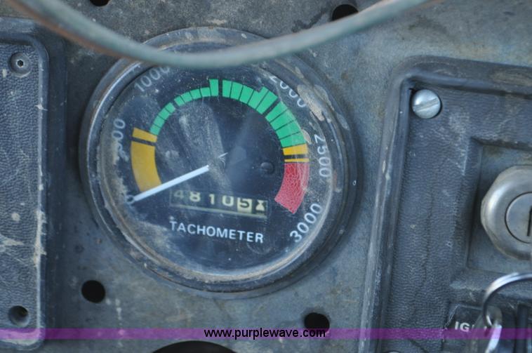 image for item F2128 1976 Case 680E Construction King backhoe