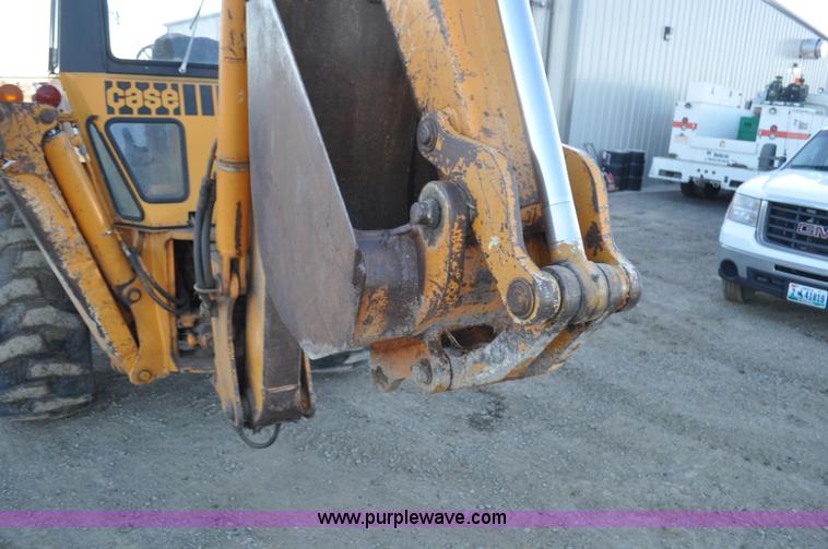 image for item F2128 1976 Case 680E Construction King backhoe
