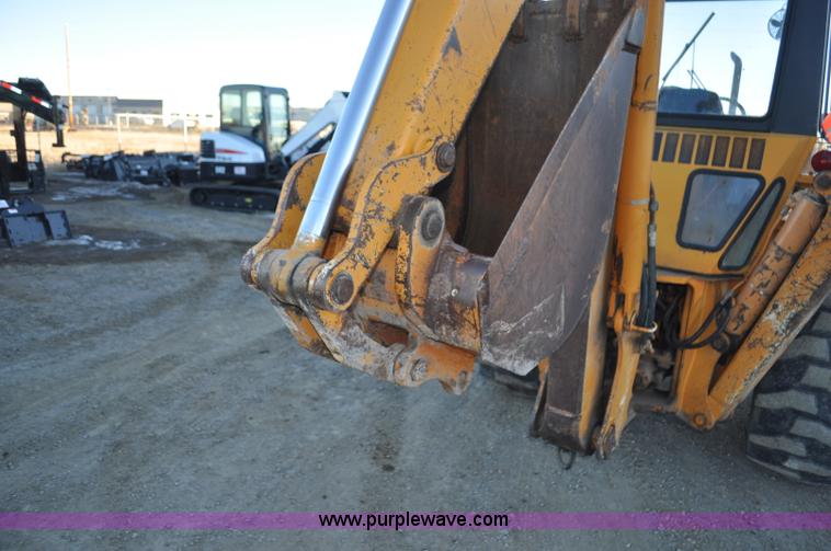 image for item F2128 1976 Case 680E Construction King backhoe