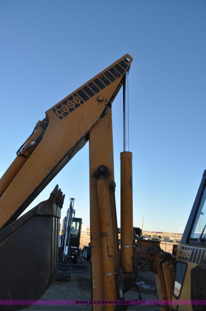 image for item F2128 1976 Case 680E Construction King backhoe