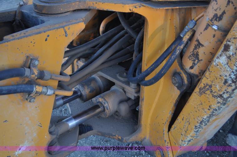 image for item F2128 1976 Case 680E Construction King backhoe