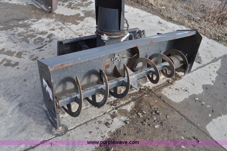 image for item F2131 2006 Bobcat SB200 skid steer snow blower