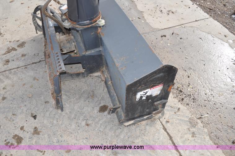 image for item F2131 2006 Bobcat SB200 skid steer snow blower