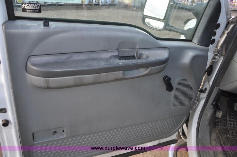 image for item F2150 2004 Ford F550 Super Duty service truck