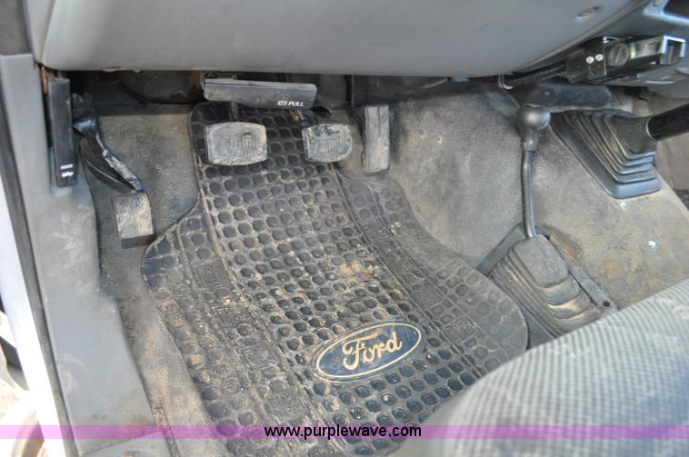 image for item F2150 2004 Ford F550 Super Duty service truck