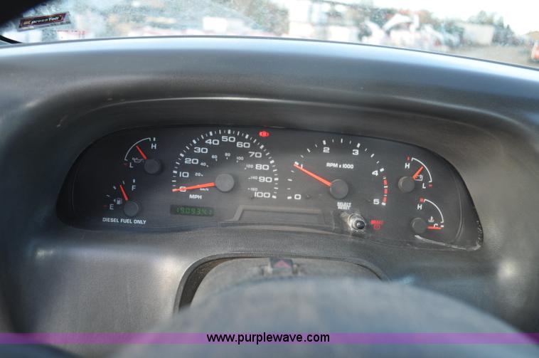 image for item F2150 2004 Ford F550 Super Duty service truck