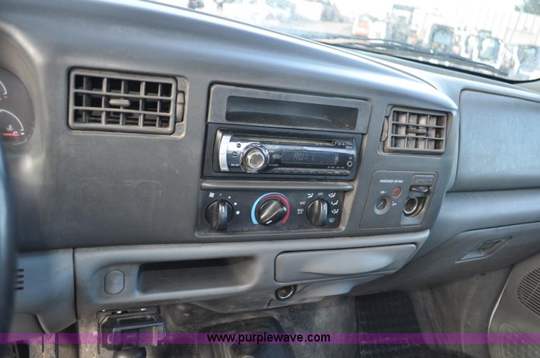 image for item F2150 2004 Ford F550 Super Duty service truck