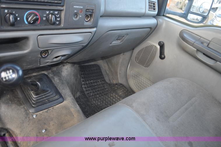 image for item F2150 2004 Ford F550 Super Duty service truck