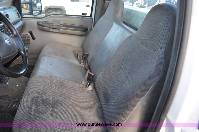 image for item F2150 2004 Ford F550 Super Duty service truck