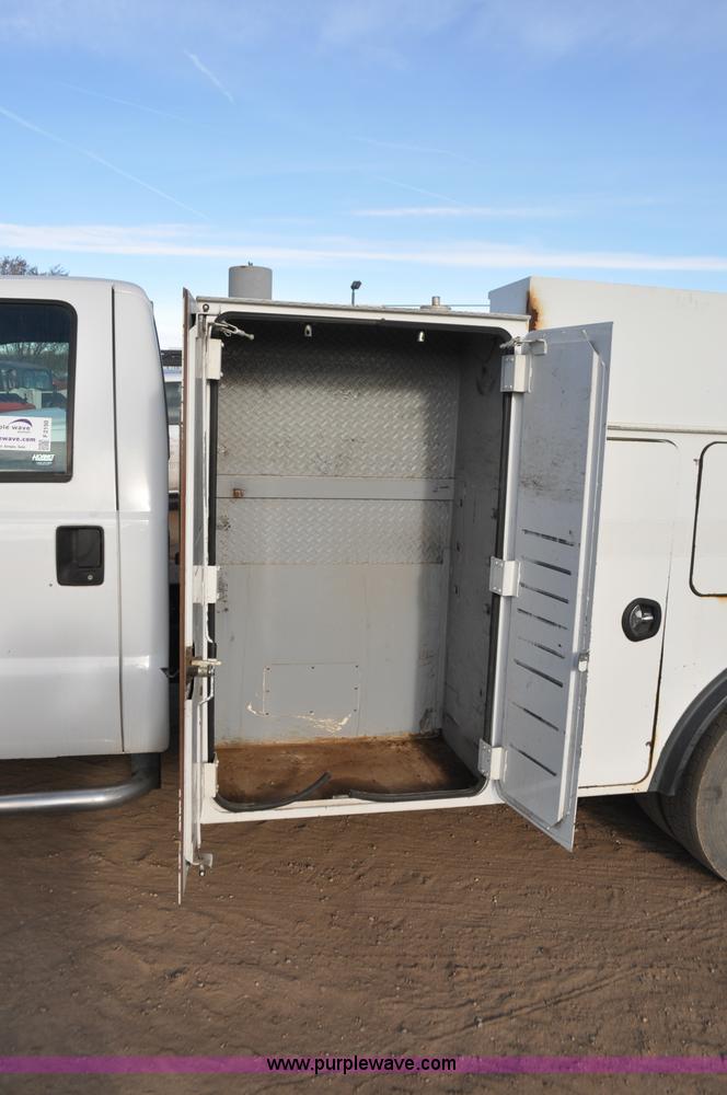 image for item F2150 2004 Ford F550 Super Duty service truck
