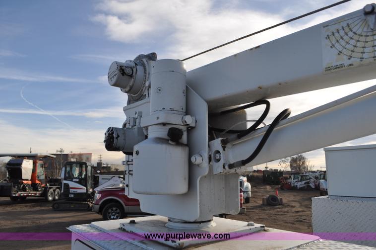 image for item F2150 2004 Ford F550 Super Duty service truck