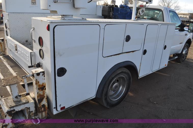 image for item F2150 2004 Ford F550 Super Duty service truck