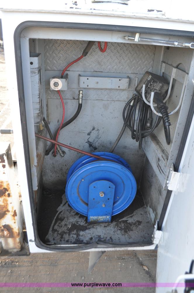 image for item F2150 2004 Ford F550 Super Duty service truck