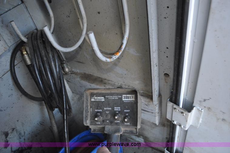 image for item F2150 2004 Ford F550 Super Duty service truck