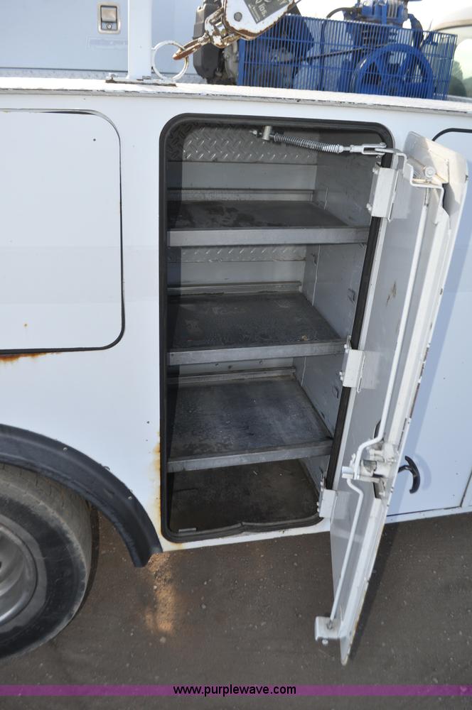 image for item F2150 2004 Ford F550 Super Duty service truck