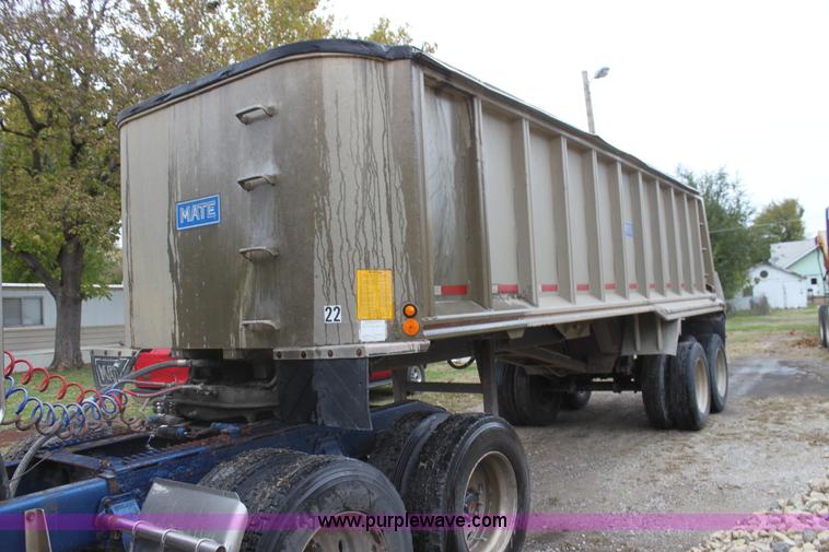 image for item F3379 1991 Mate quarter frame end dump trailer