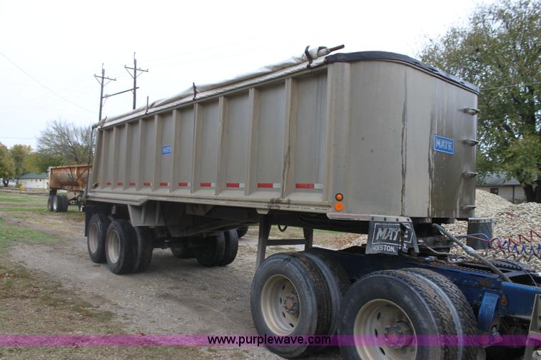 image for item F3379 1991 Mate quarter frame end dump trailer