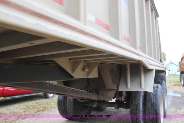 image for item F3379 1991 Mate quarter frame end dump trailer