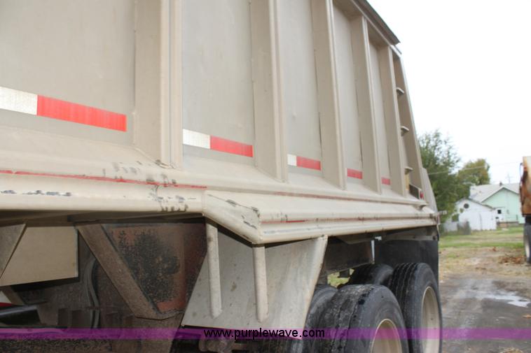 image for item F3379 1991 Mate quarter frame end dump trailer