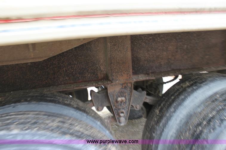 image for item F3379 1991 Mate quarter frame end dump trailer