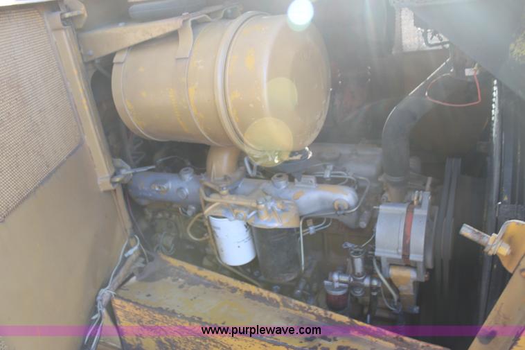 image for item F3383 Fiat-Allis 14E dozer