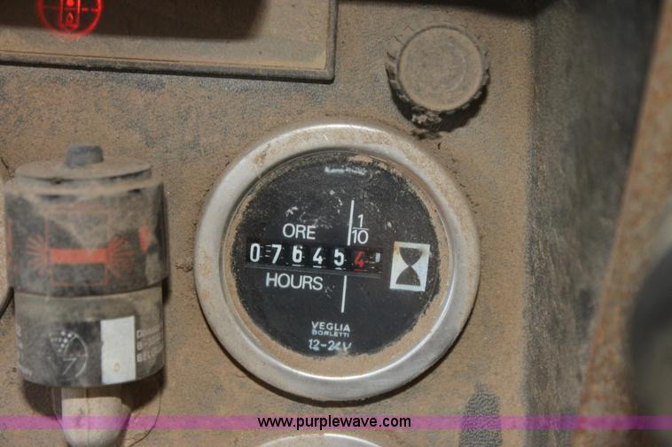 image for item F3384 1981 Fiat-Allis 10C dozer