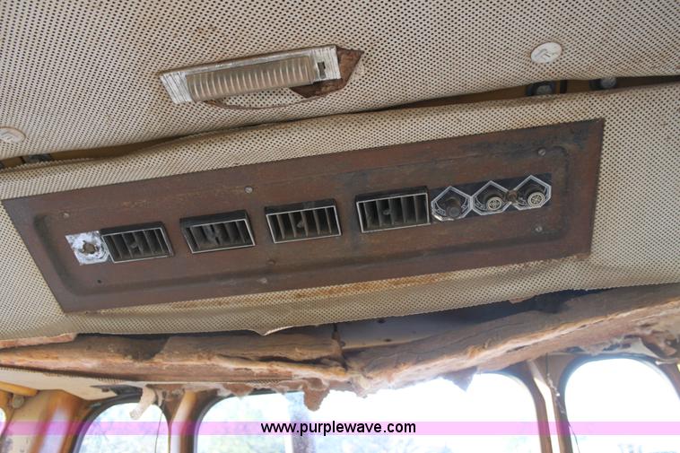 image for item F3384 1981 Fiat-Allis 10C dozer