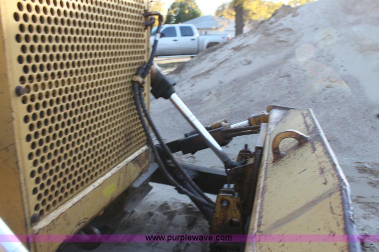 image for item F3384 1981 Fiat-Allis 10C dozer