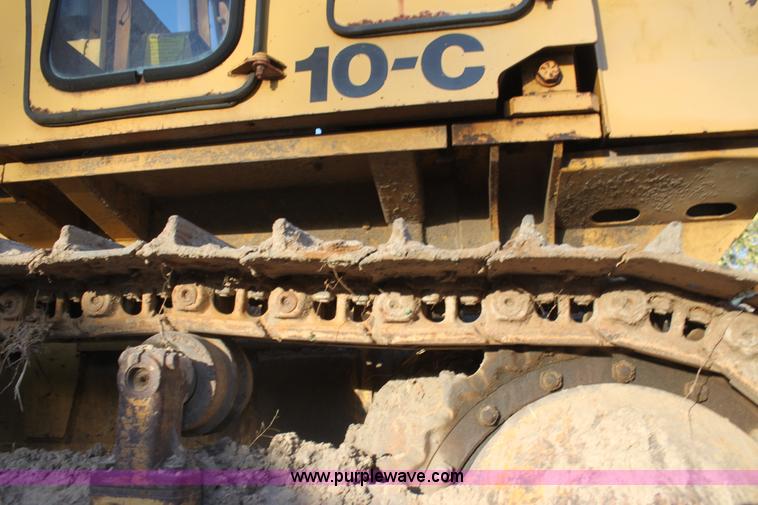 image for item F3384 1981 Fiat-Allis 10C dozer