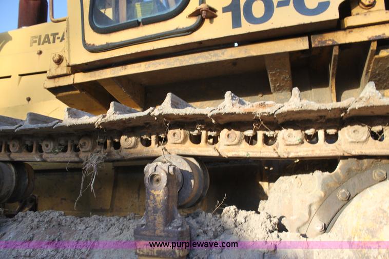 image for item F3384 1981 Fiat-Allis 10C dozer