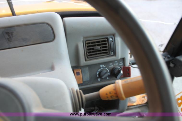 image for item F3385 1998 JCB 217 Series 3 backhoe