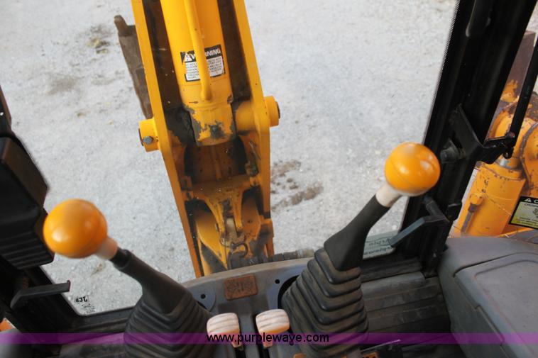 image for item F3385 1998 JCB 217 Series 3 backhoe