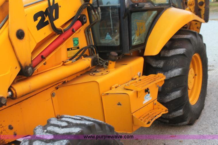 image for item F3385 1998 JCB 217 Series 3 backhoe