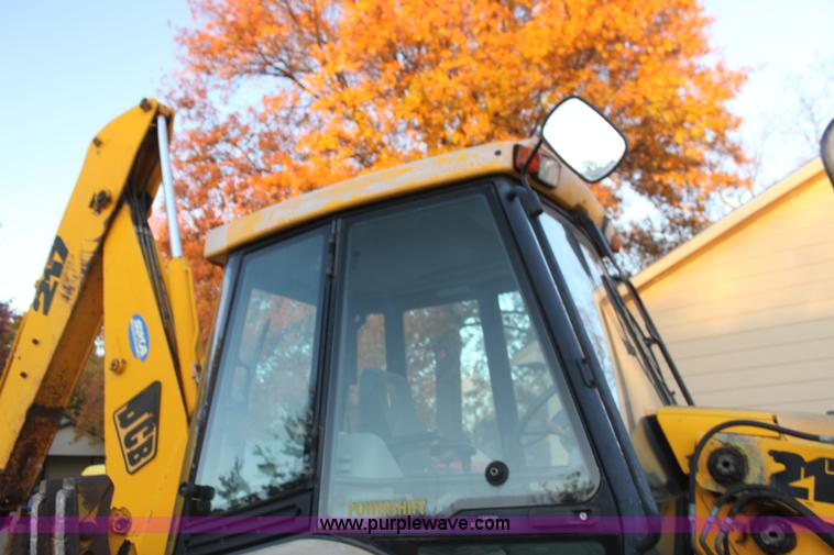 image for item F3385 1998 JCB 217 Series 3 backhoe