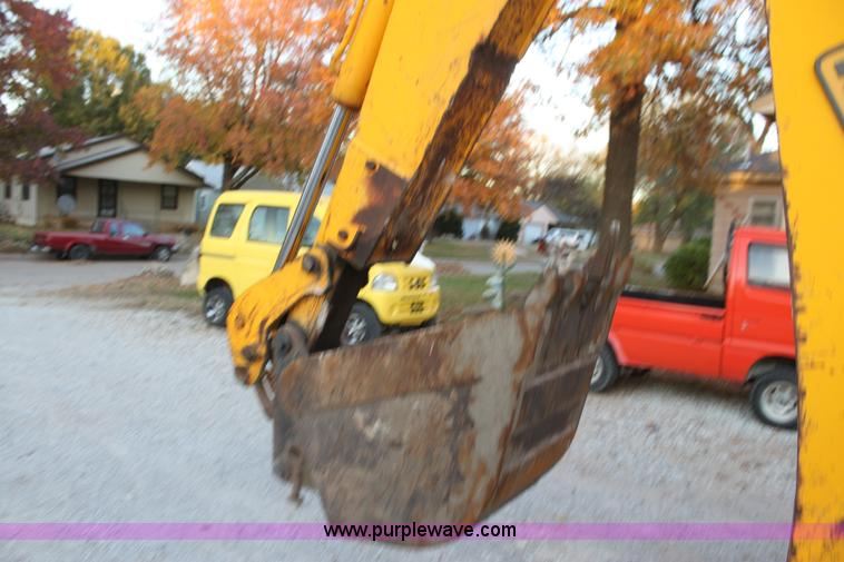 image for item F3385 1998 JCB 217 Series 3 backhoe