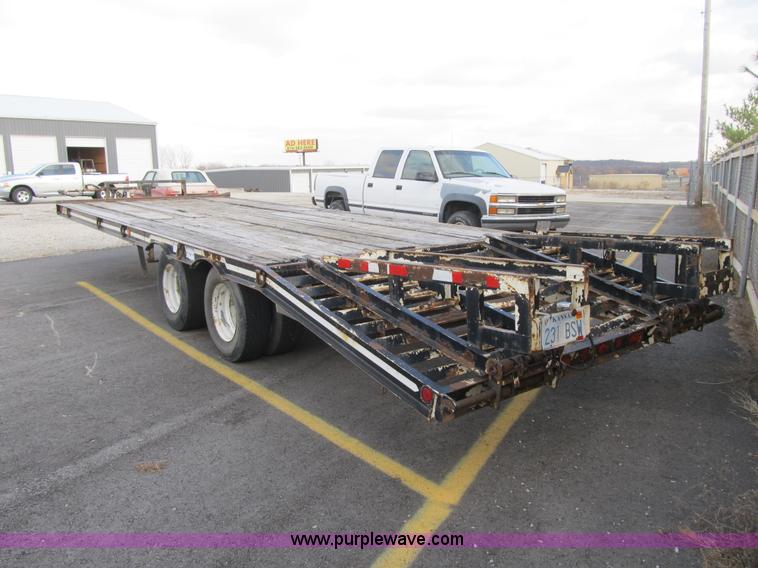 image for item F8890 1995 CZ Engineering CZ20KT flatbed trailer