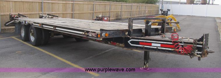 image for item F8890 1995 CZ Engineering CZ20KT flatbed trailer